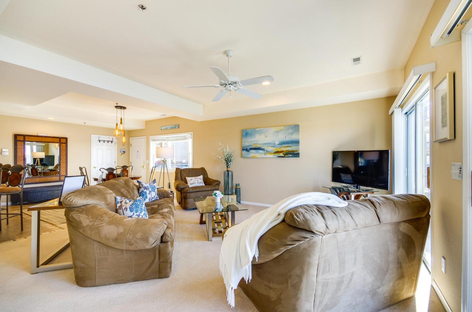 Foto 5: Family Condo w/ Views & Pool Access in Lake Ozark!