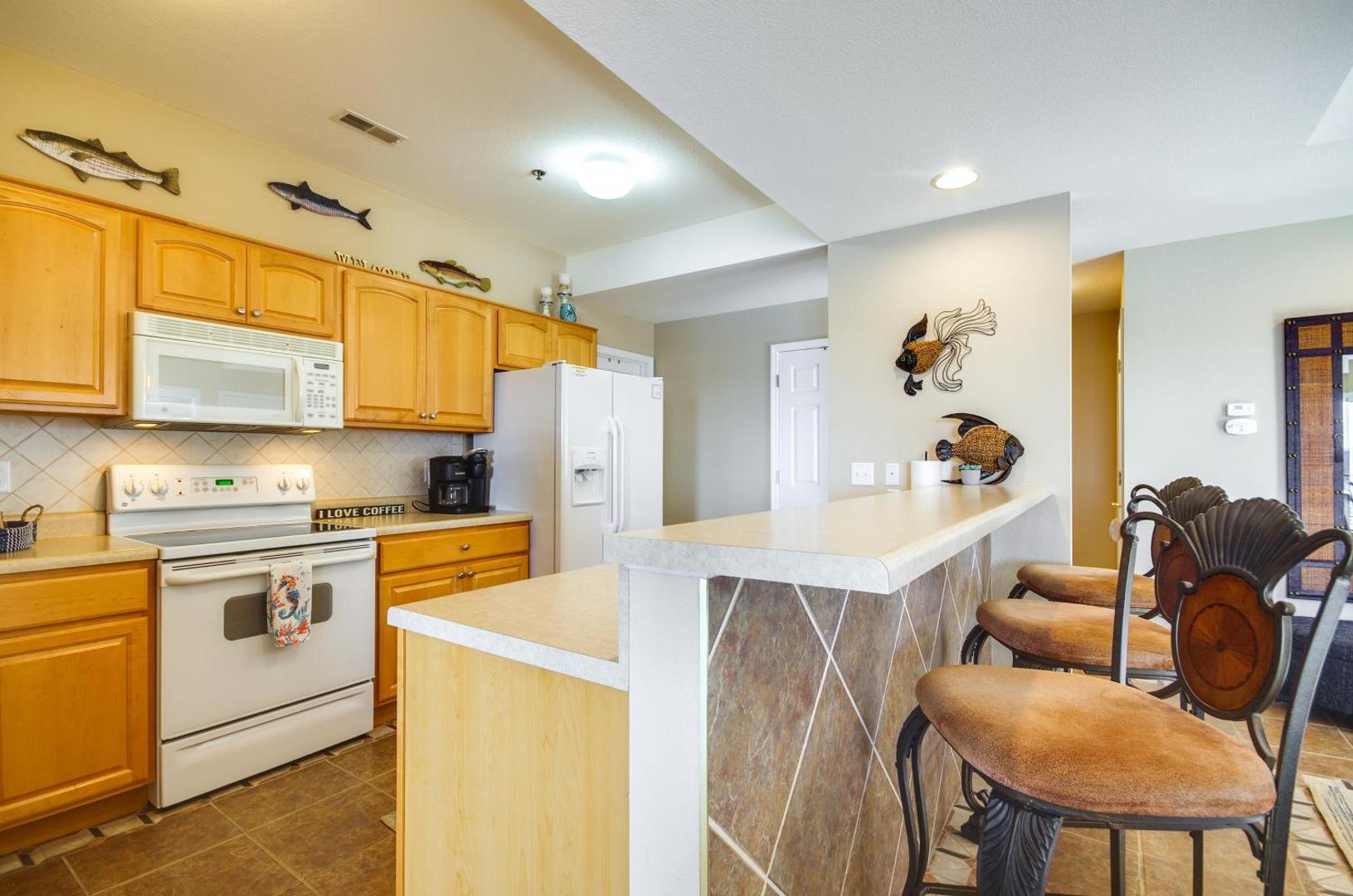 Foto 10: Family Condo w/ Views & Pool Access in Lake Ozark!