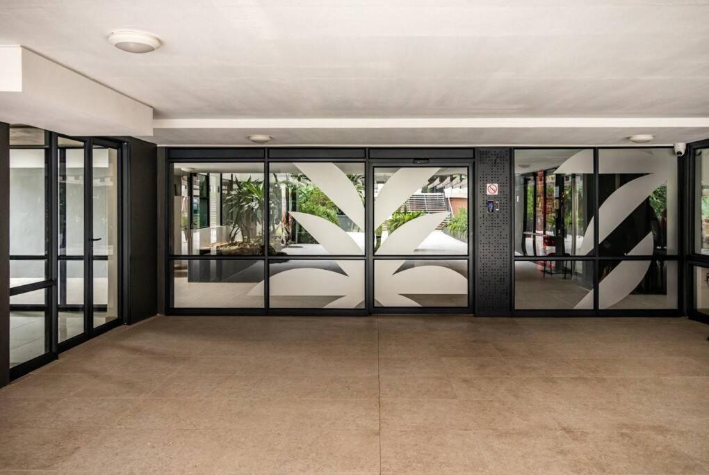 Photo 6 : Executive studio at brand new Millennial Umhlanga