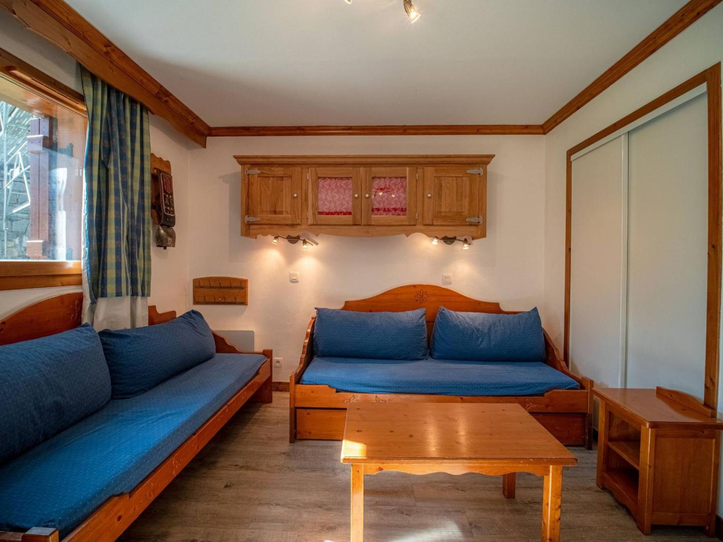 Fotografie 3: Studio divisible, proche pistes et commerces, terrasse sud - FR-1-356-237