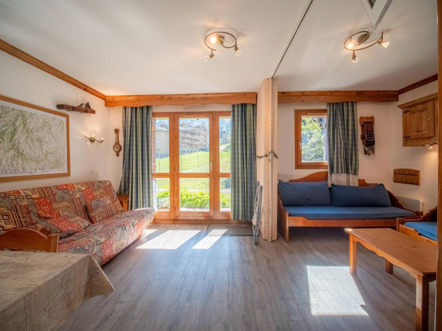 Fotografie 6: Studio divisible, proche pistes et commerces, terrasse sud - FR-1-356-237