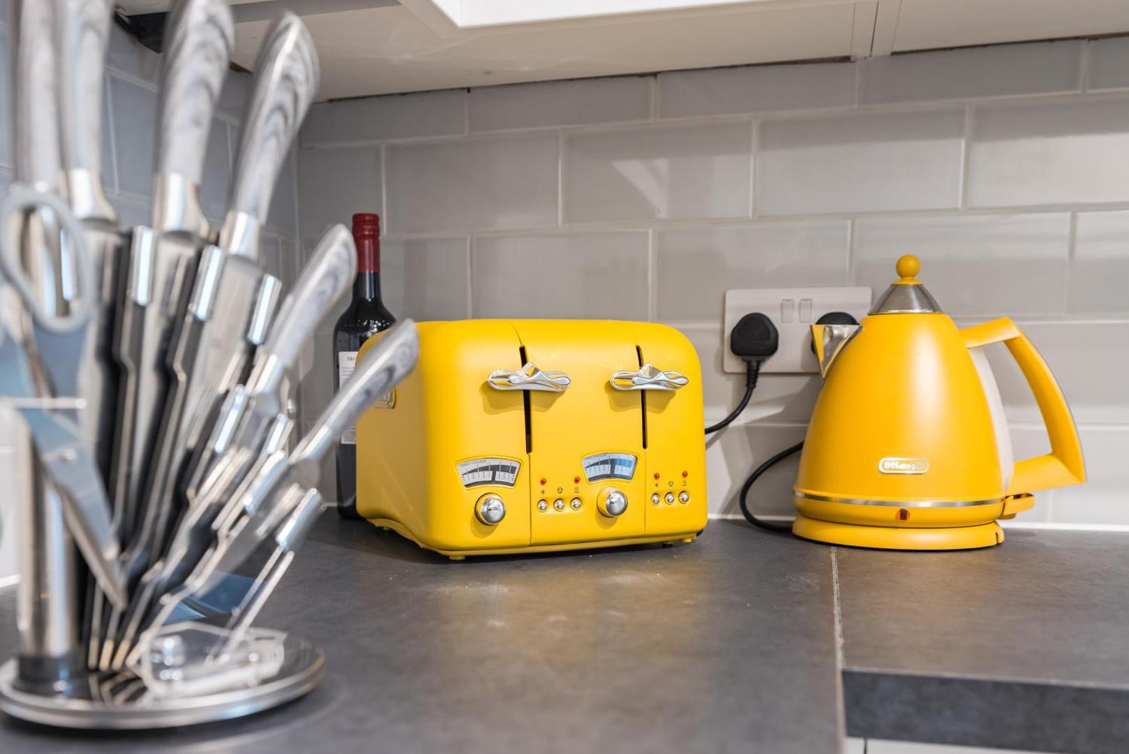 Kuva 8: 2bed flat in Nottinghill