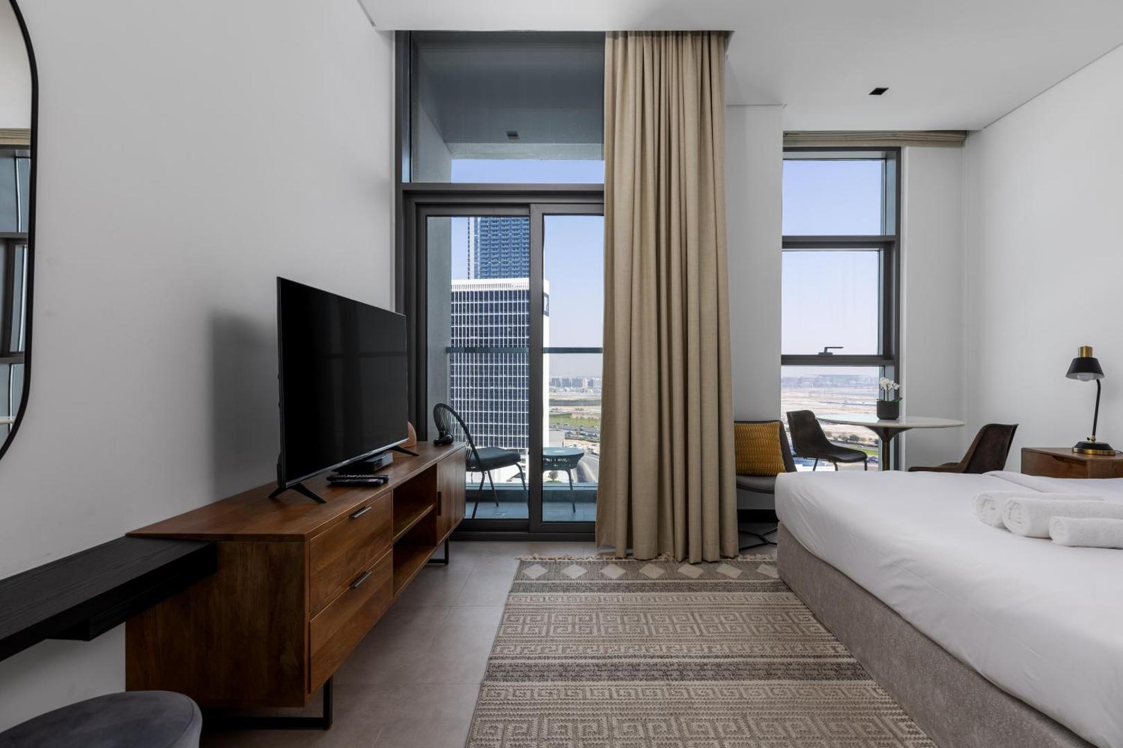 Foto 10: Waves - Stylish 13th-Floor Studio with Top-Notch Amenities