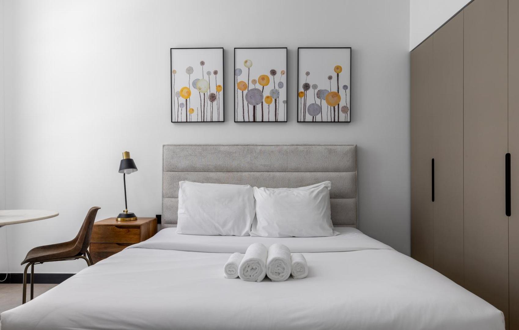 Foto 7: Waves - Stylish 13th-Floor Studio with Top-Notch Amenities