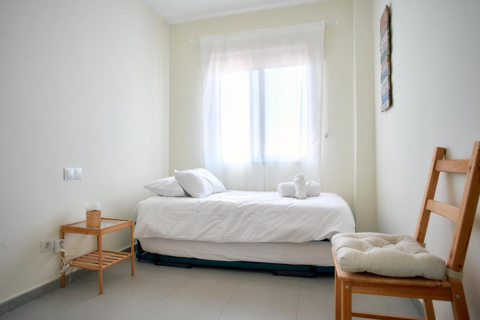 Bilde 7: Work & Pet friendly Urban Home next to the Beach