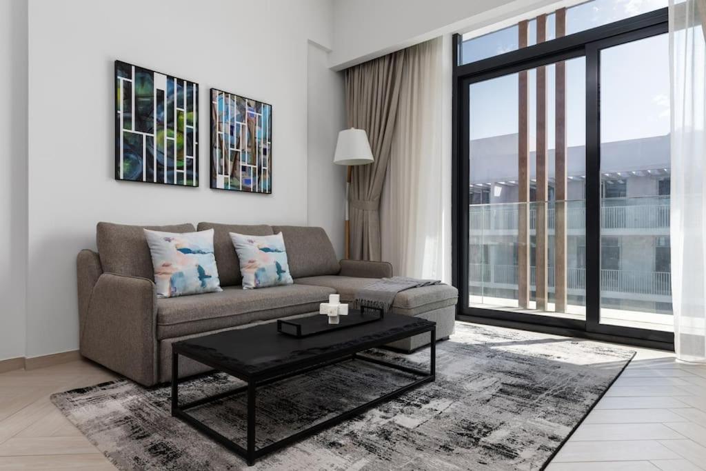 Φωτογραφία 2: Waves - Luxurious Comfort with City Views in Oxford 212
