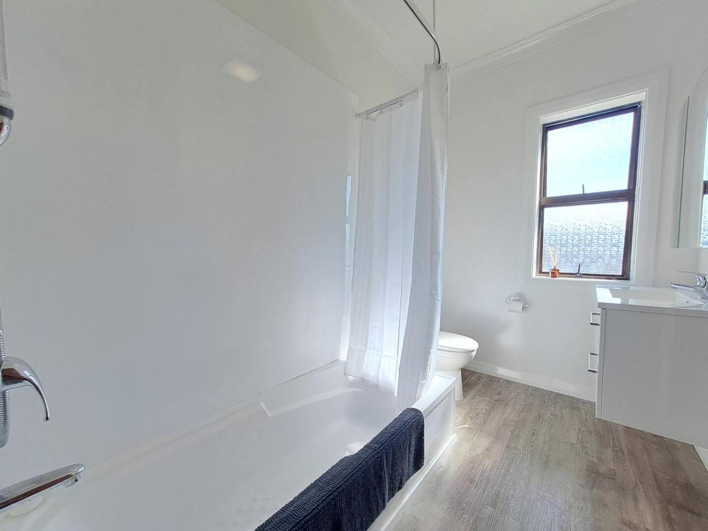 Photo 9 : Spacious, Affordable, Peaceful Family Home