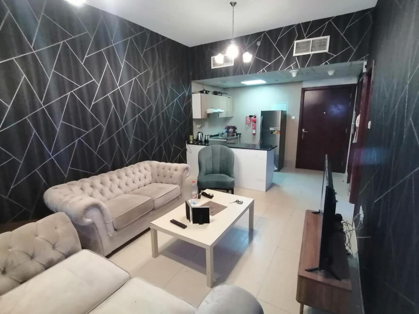 Bild 5: Flat in City Tower one bedroom and hall and 2bath