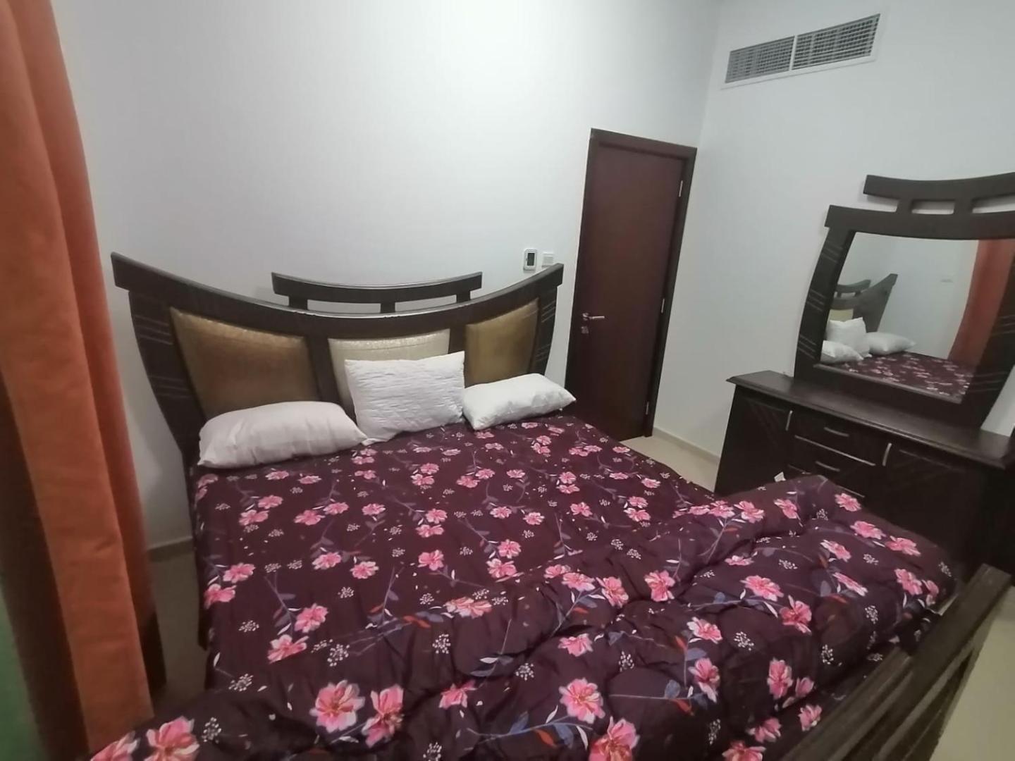 Bild 10: Flat in City Tower one bedroom and hall and 2bath