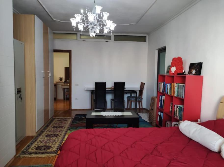 Zdjęcie 4: Flat in Tirana, Rruga 5 Maji, Tirane