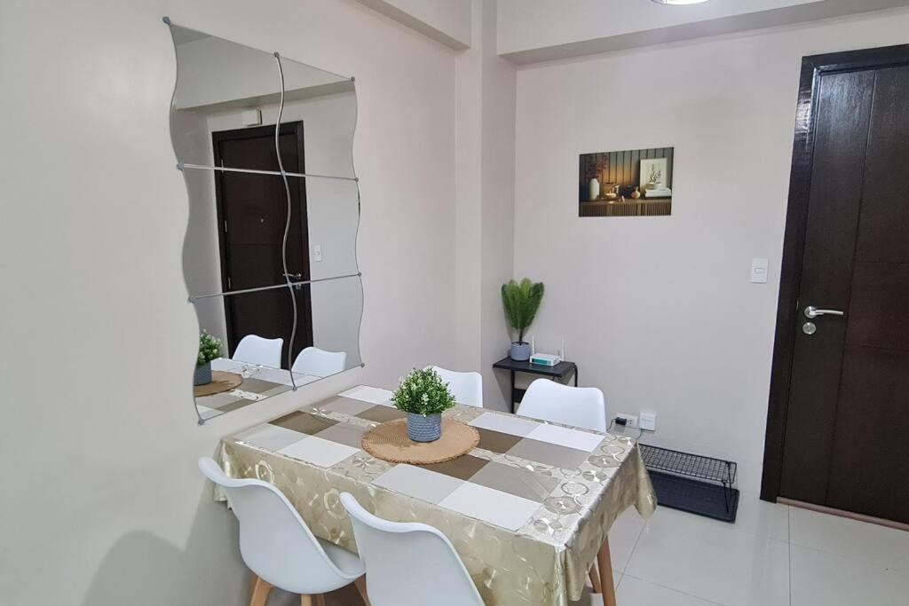 Foto 6: 1BR with Balcony Condo accross NAIA T3