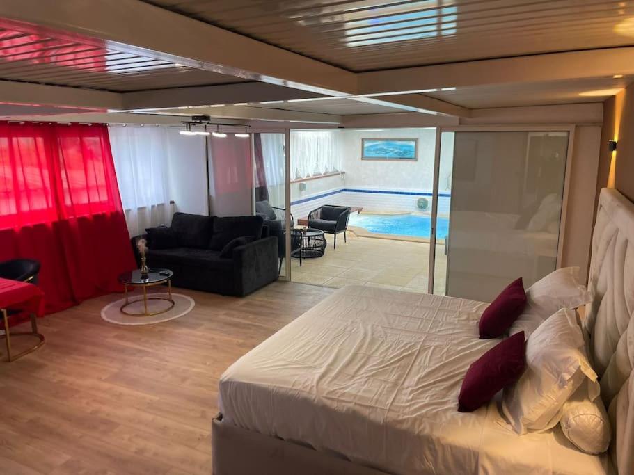 Bilde 2: Pool & Chill