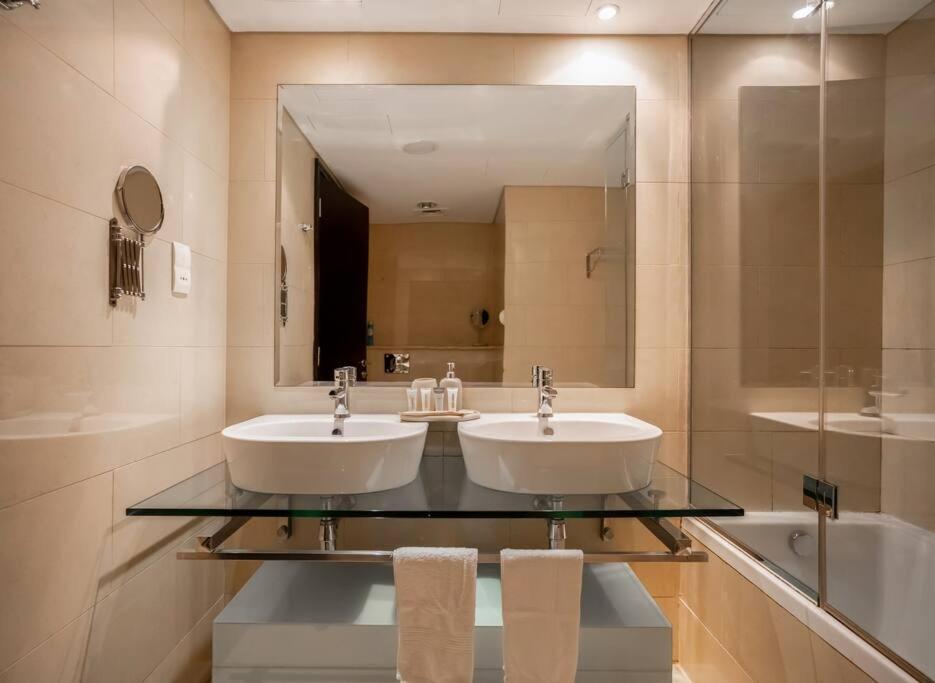 Billede 6: Duplex Suite in 5-Star Movenpick Hotel
