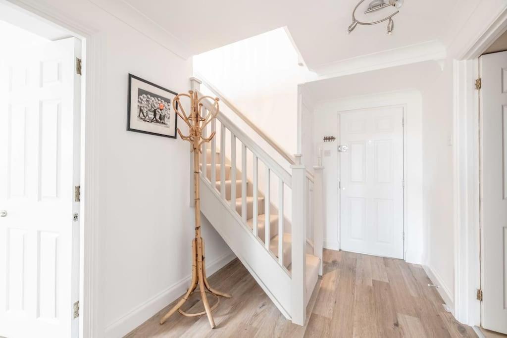Zdjęcie 9: 3Bed, 2Bath Penthouse Near Windsor & Long Walk
