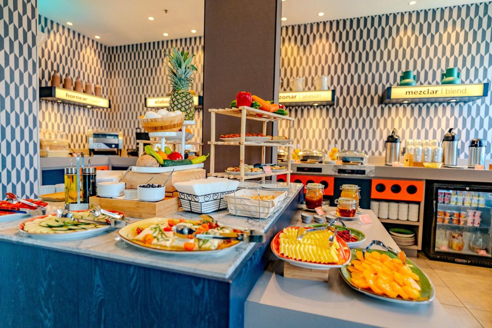 Fotografia 5: Hampton By Hilton Santiago Las Condes