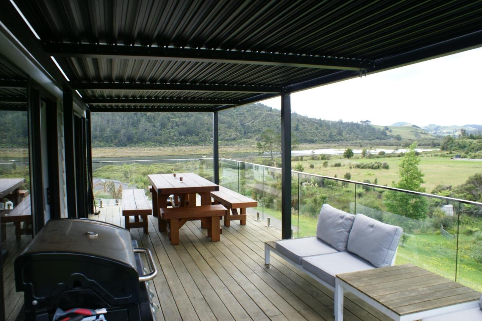 Fotografie 10: Hosts on the Coast Estuary Views