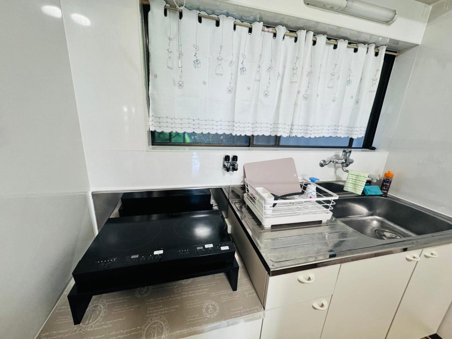 Doraemon Imazen Cute Character Style Japanese Entire House for 6 with 4 Beds Near Public Transport 2 min Walk Direct to Namba Family Friendlyの写真9