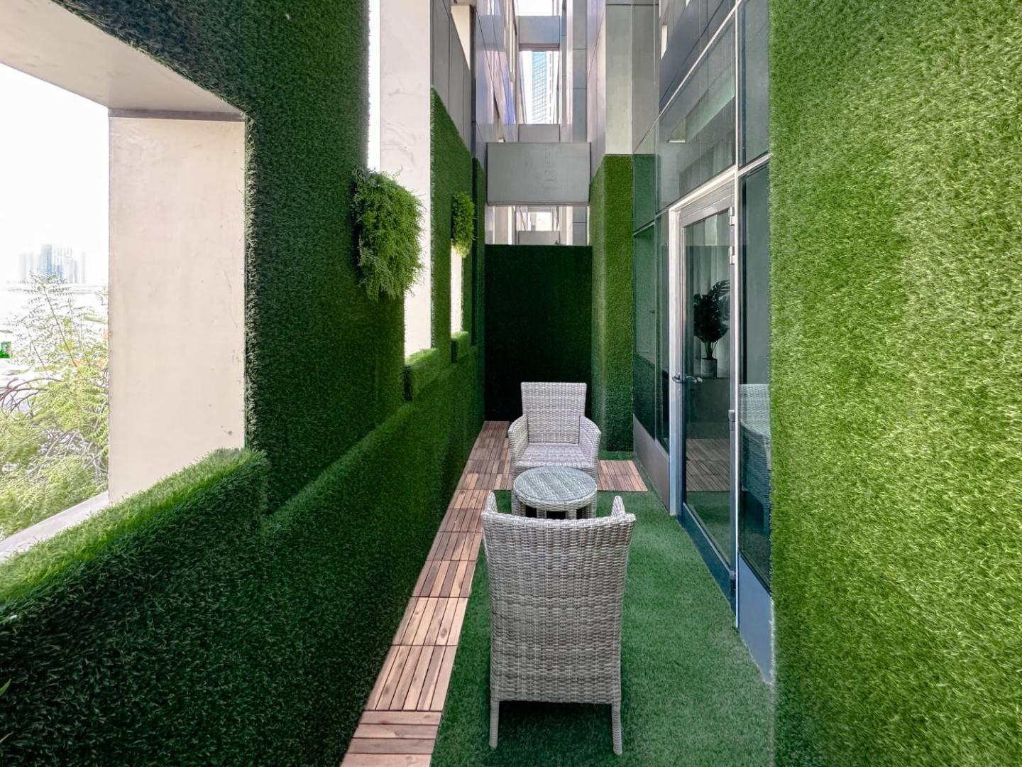 Kuva 7: Studio with Terrace Damac Maison Cour Jardin Business Bay
