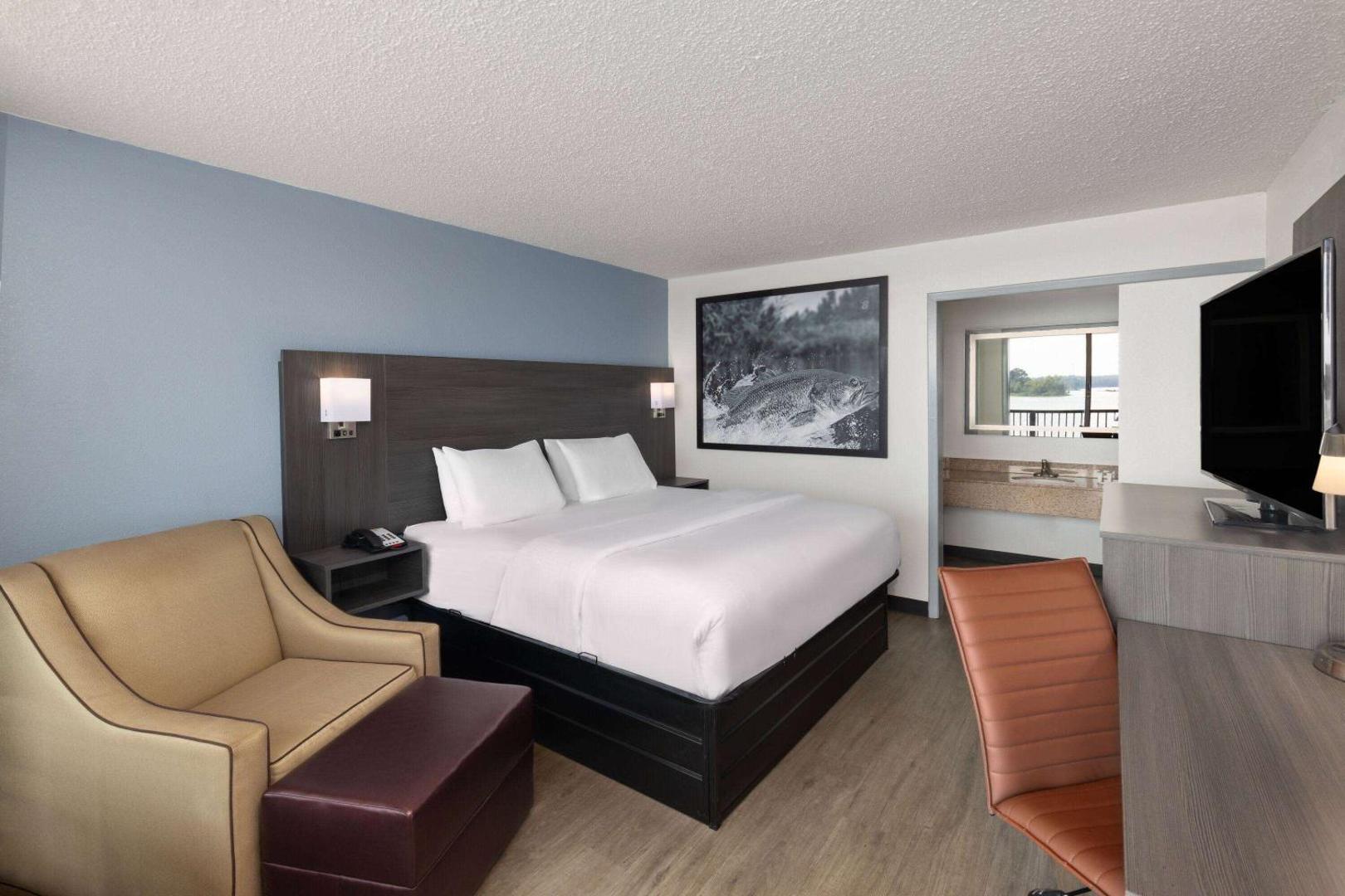 Foto 9: Super 8 by Wyndham Riverside AL