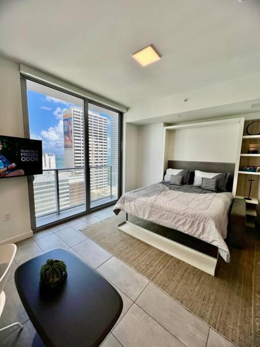 Foto 4: Spacious Studio in the Heart of Downtown Miami