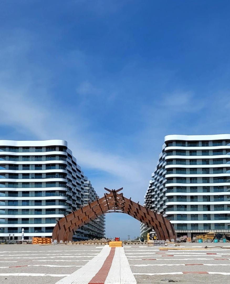 Фотография 8: Studio 60 By The Beach Mamaia, FREE PARKING Casa del Mar