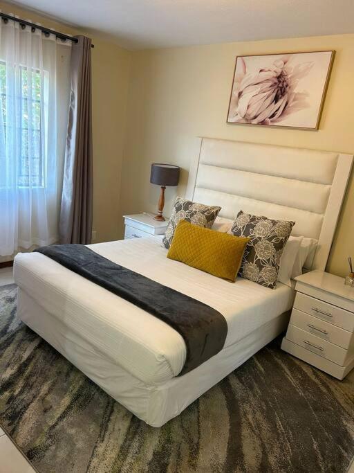 Fotografie 3: 2c - 4 No load shedding 2bed 2bath with garden
