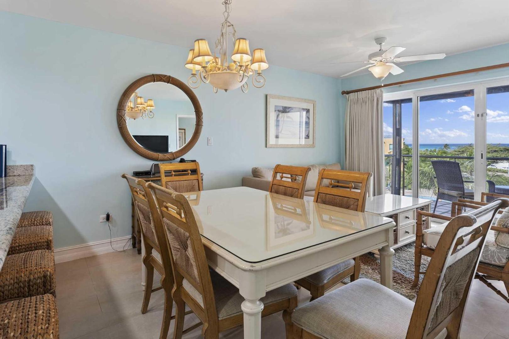 Kuva 10: Beachfront - Royal Penthouse 3BR condo - BC352