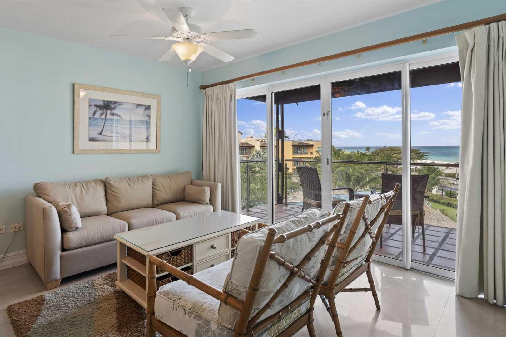 Kuva 8: Beachfront - Royal Penthouse 3BR condo - BC352