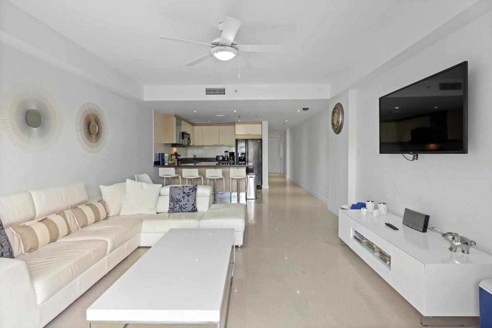Fotografia 7: Beachfront - View Garden 2BR condo - A145