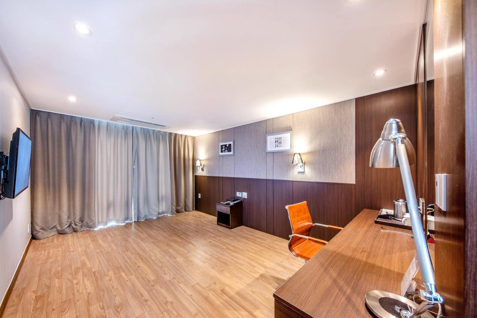 Foto 4: Ramada by Wyndham Jeju City Hall