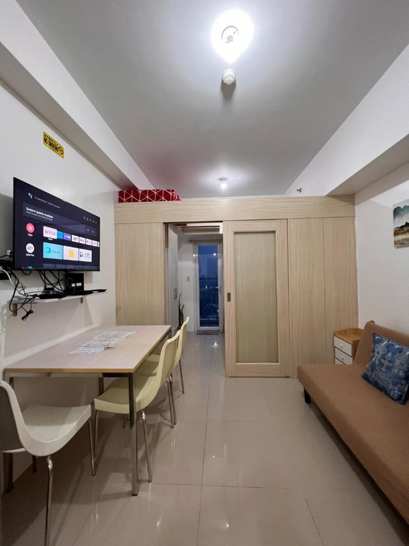 Bilde 6: Studio Units at SM Light Residences Condo Beside Boni MRT Station