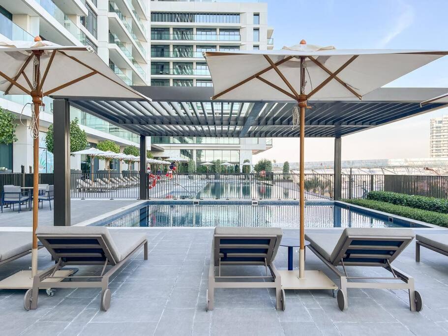 Bilde 5: Waves - Luxurious 11th Floor Retreat in Palace Residences