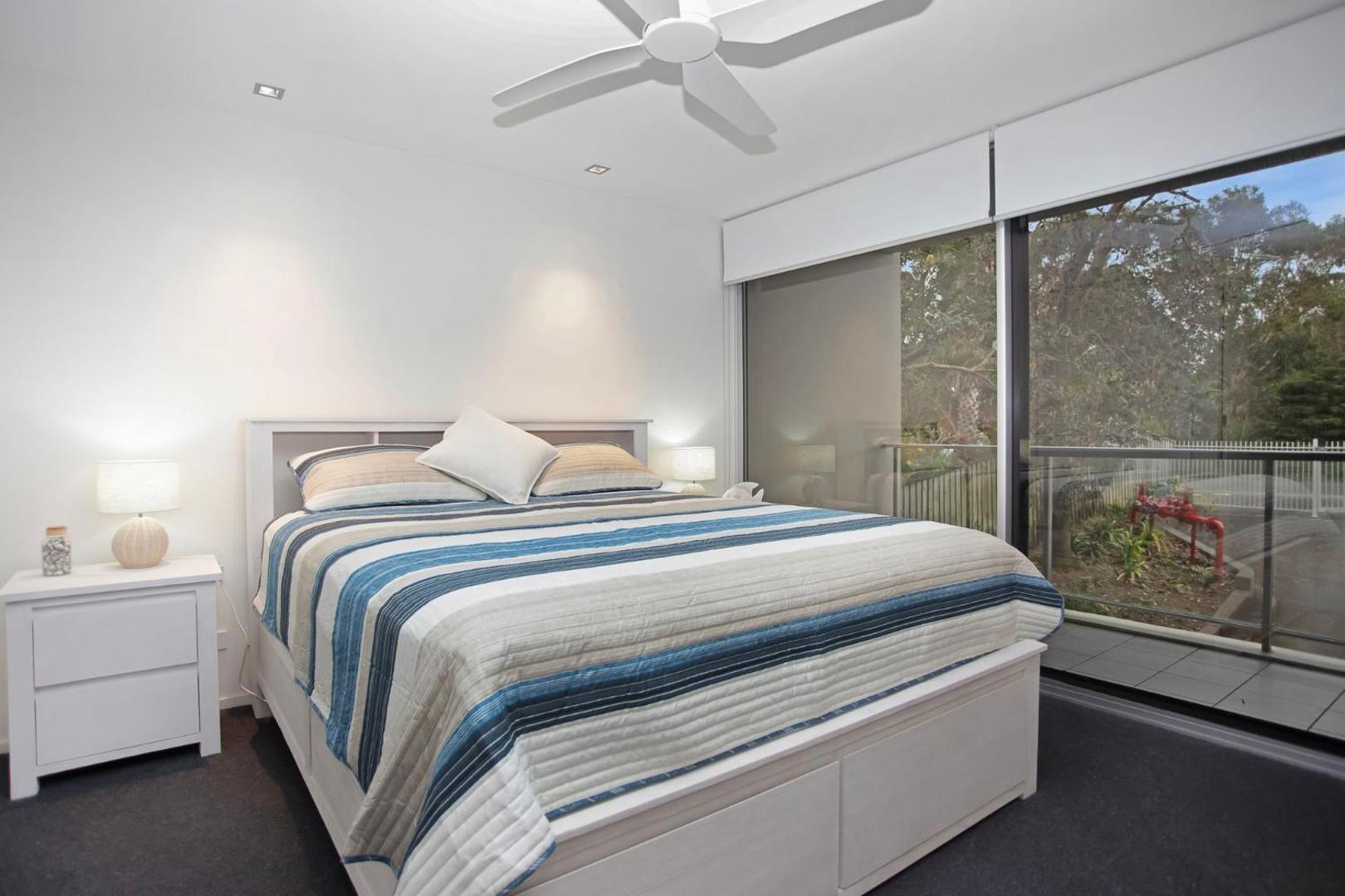 Fotografie 6: Beachfront on Bennetts Beaches Apartment 4