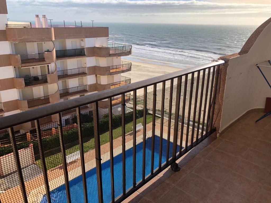Φωτογραφία 3: Azor, espectacular apartamento en primera línea
