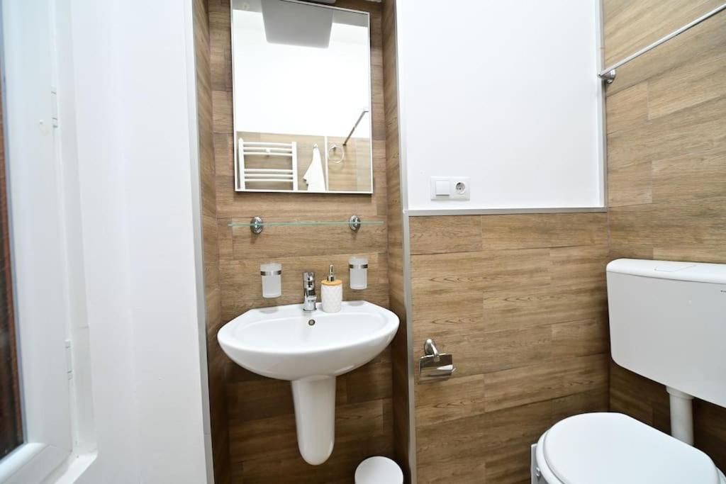 Foto 9: FLH - Bright and Cozy Studio