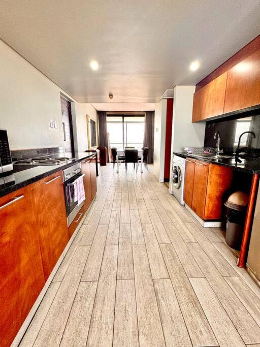 Fotografie 2: Accommodation Front - Spacious 6 Sleeper Across Ushaka