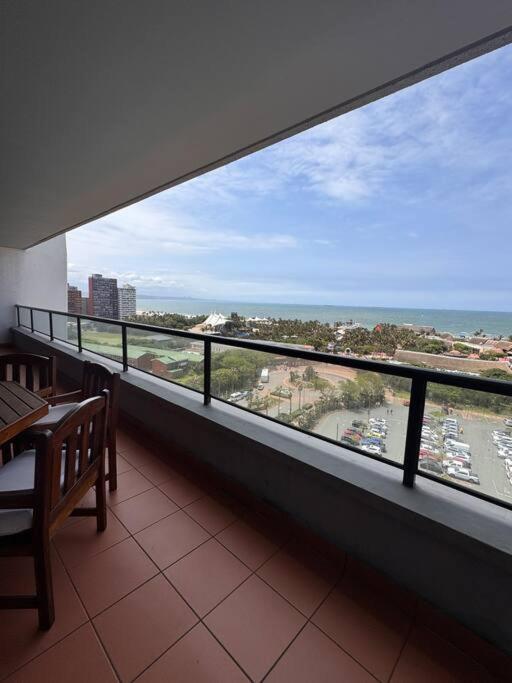 Fotografie 5: Accommodation Front - Spacious 6 Sleeper Across Ushaka