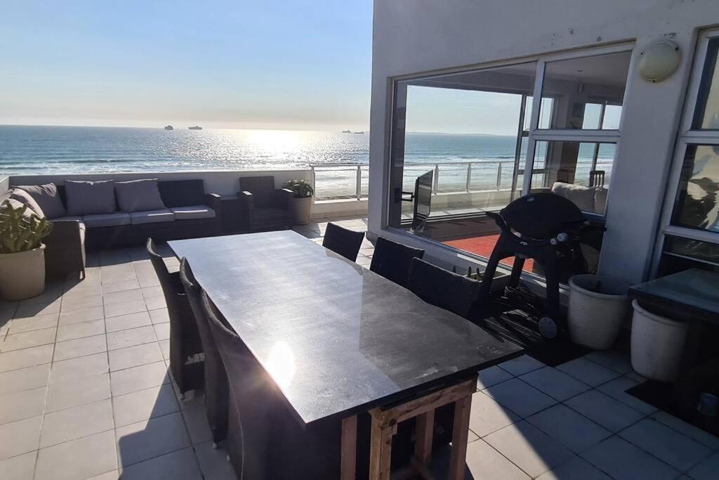 Billede 10: Jacuzzi with 270 views right on beach