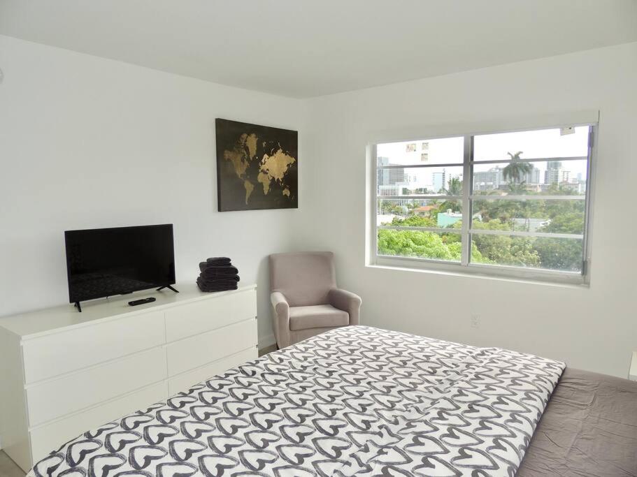 Bilde 10: 2BR in Heart of SoBe with Parking