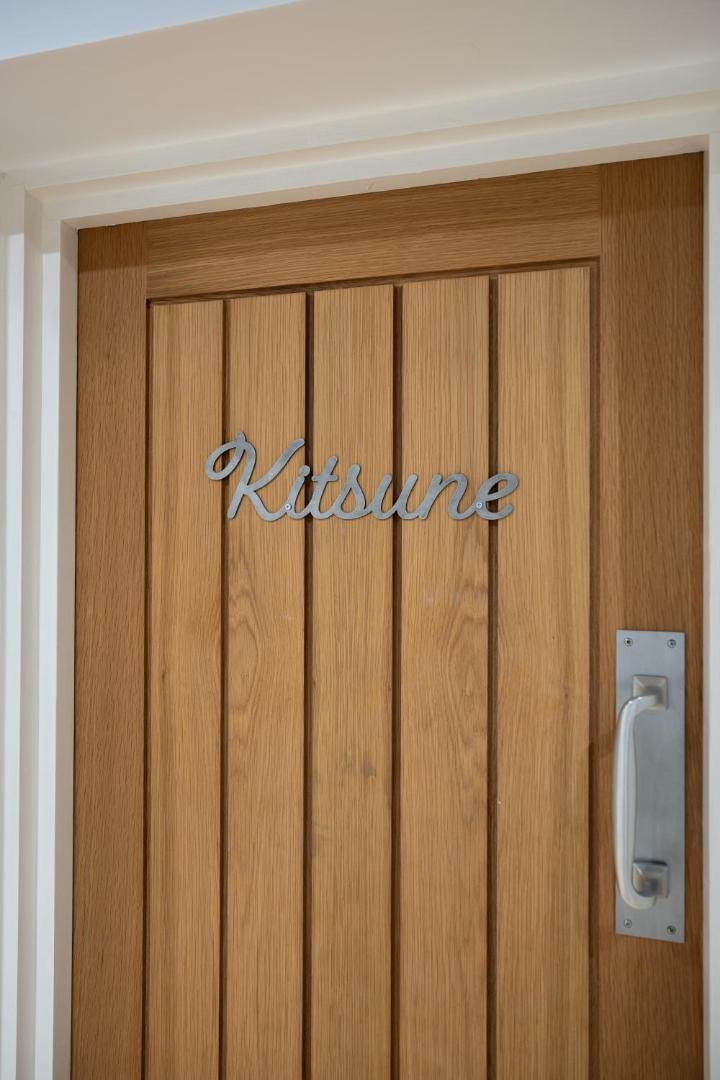 Zdjęcie 9: Kitsune - 1 Bedroom Luxury Apartment by Mint Stays