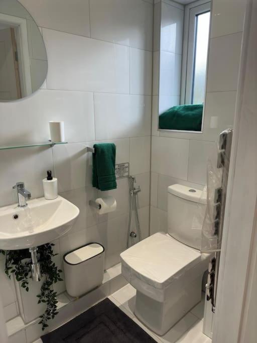 Foto 8: Devonshire - 1 Bedroom Apartment with Full Amenities