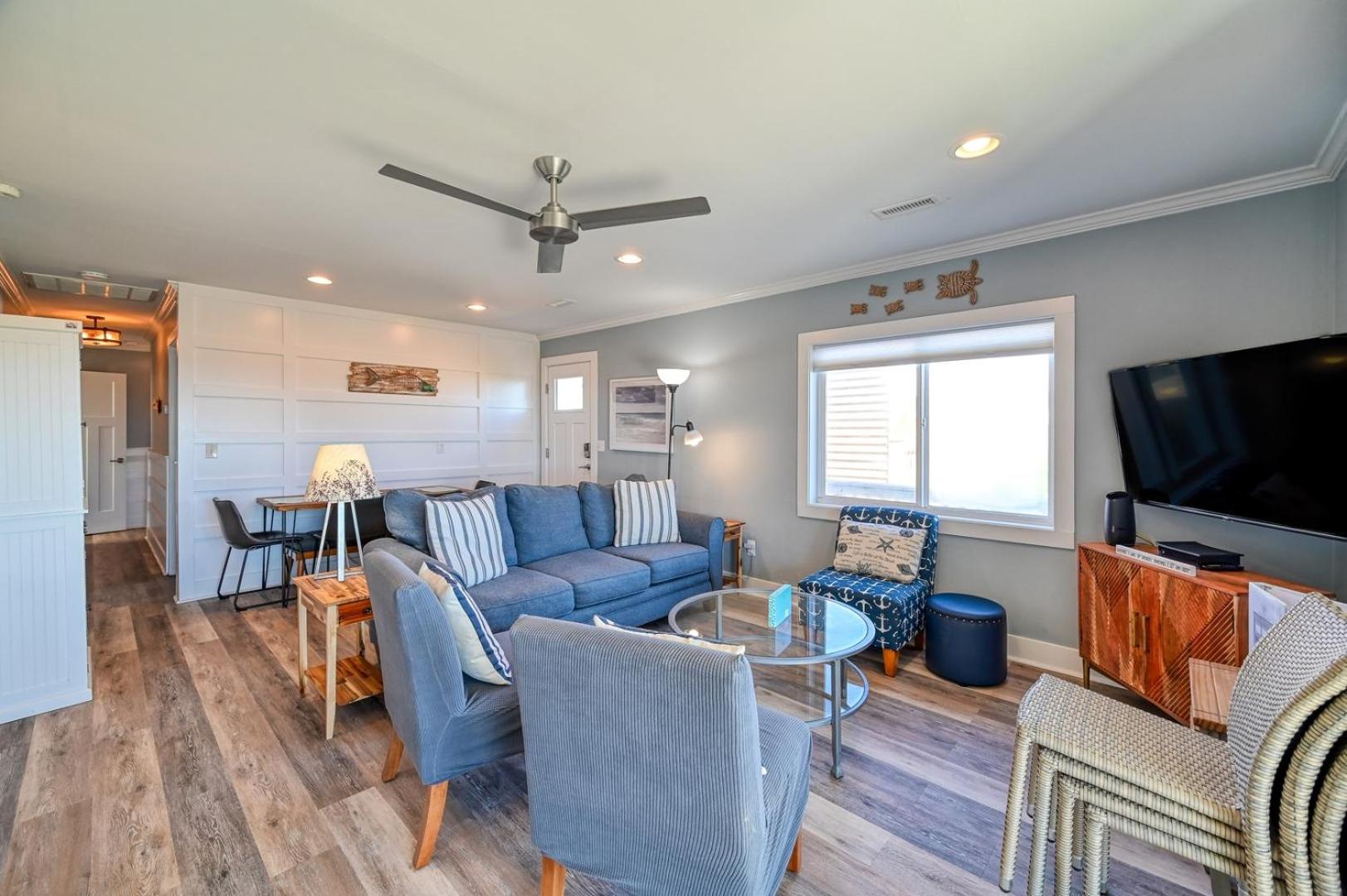 Foto 10: Oceanfront Duplex - Pets Allowed - Wraparound Porch