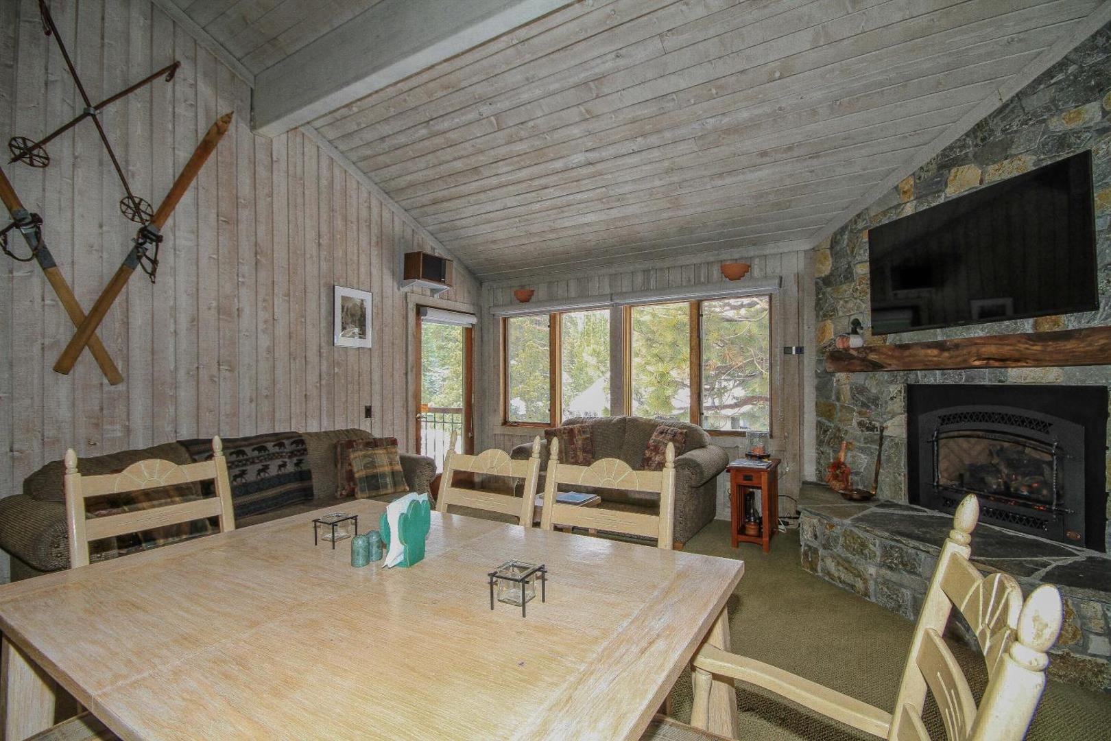 Mountainback 12 2 Bdrm 3 Ba Loft - Pet Ok photo 4