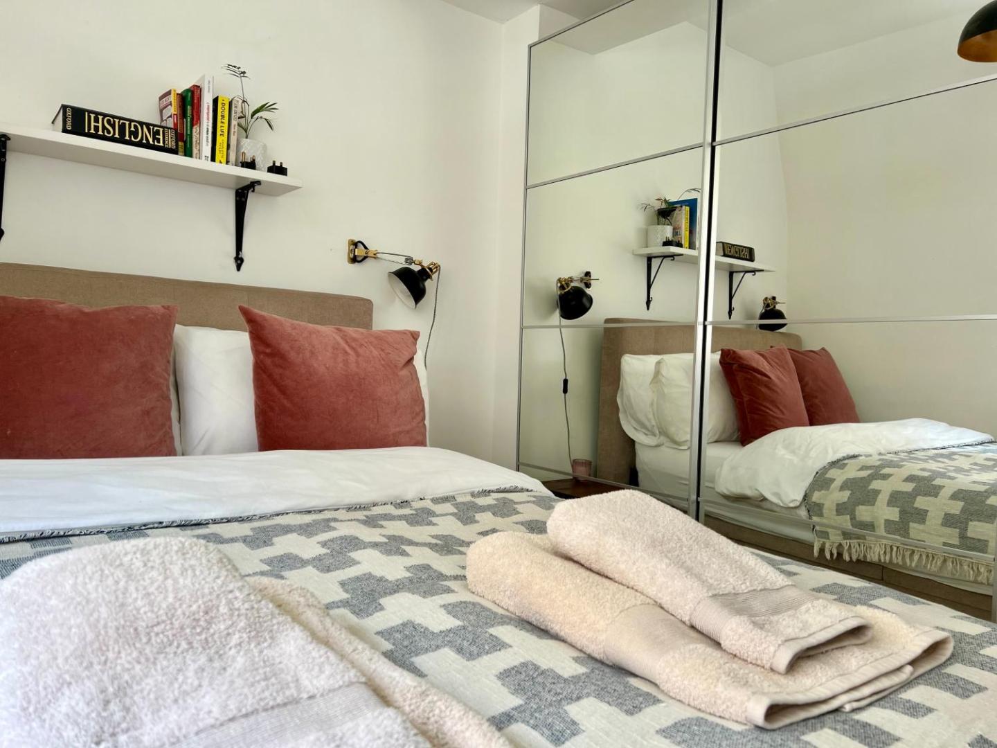 Bilde 3: Flat in Victorian West Kensington Mansion