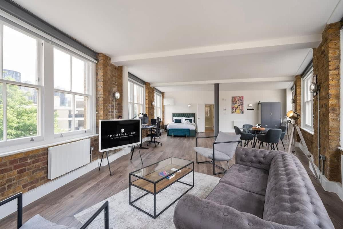 Zdjęcie 3: Spacious & bright oasis in Old Street