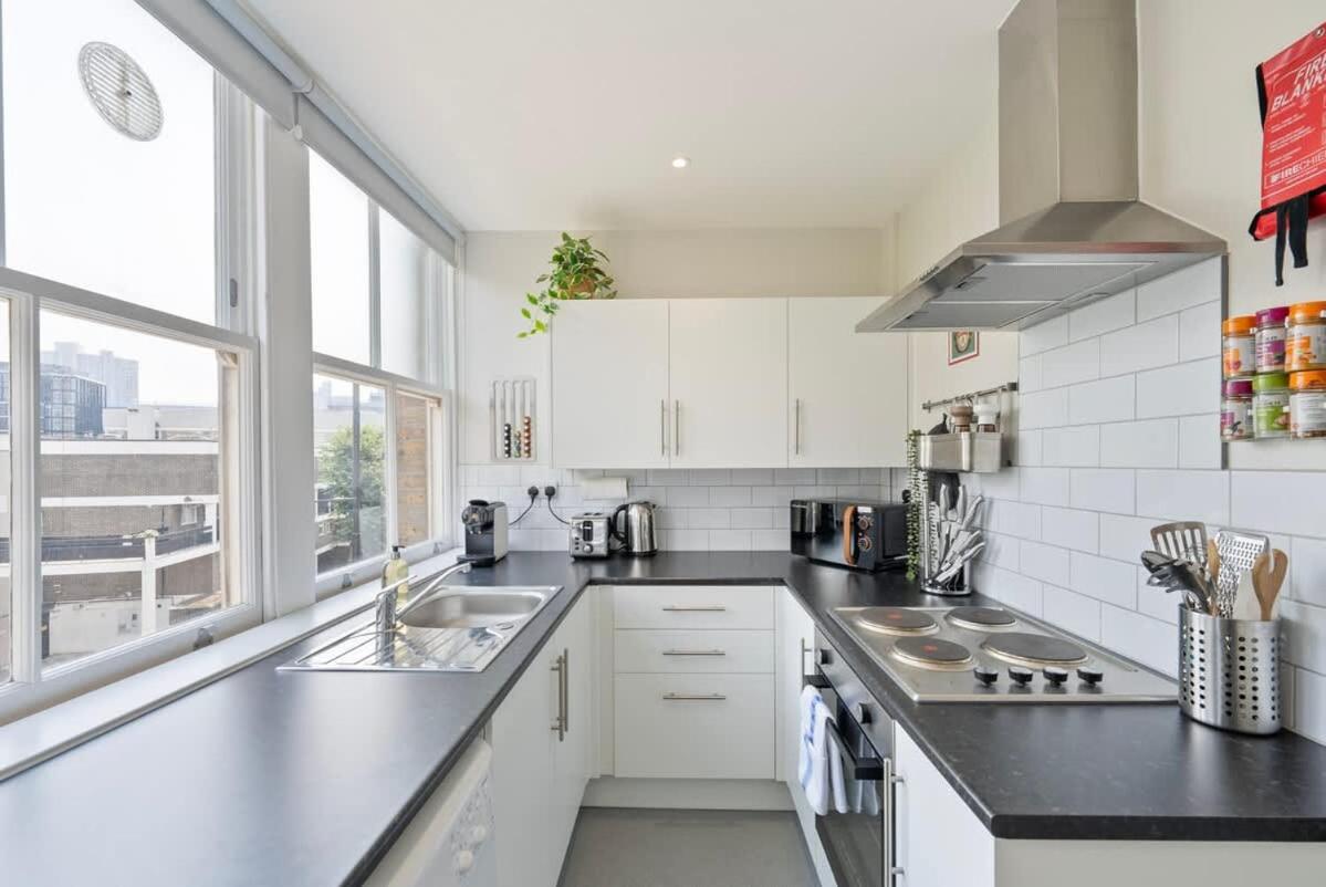 Zdjęcie 10: Spacious & bright oasis in Old Street
