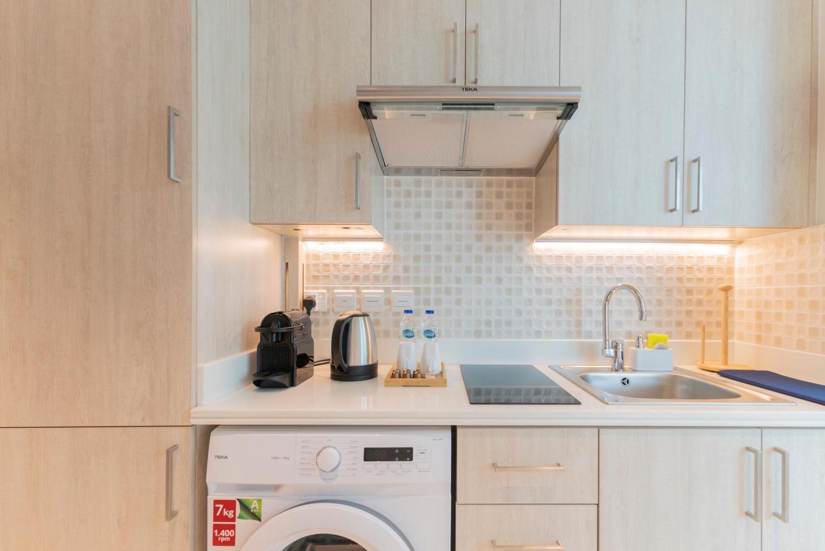 Fotografie 8: Studio with pool and private beach access on Palm Jumeirah