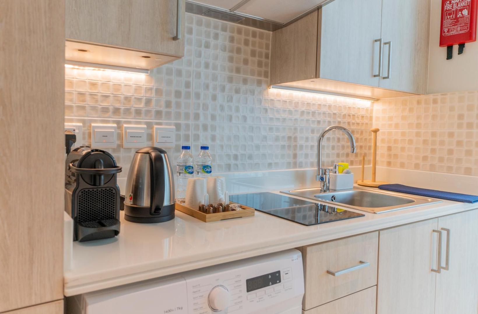 Fotografie 9: Studio with pool and private beach access on Palm Jumeirah