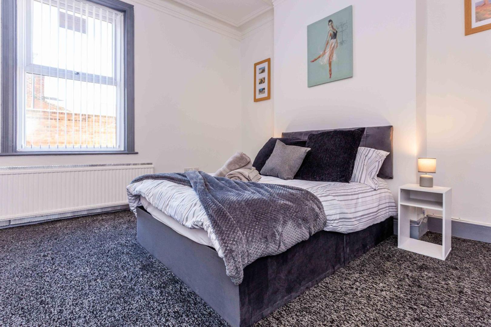Zdjęcie 2: Host & Stay - Bambro Apartment
