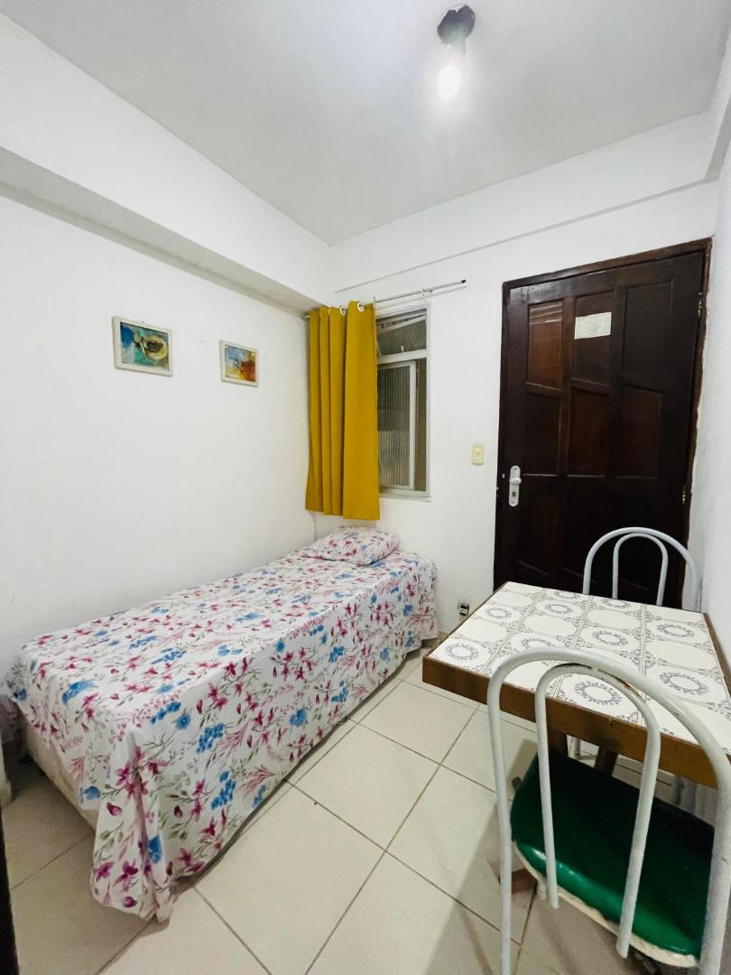 Bild 3: Quarto, sala, cozinha e banheiro, ar condicionado, á 2 minutos da praia do porto da barra-203-46